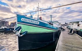 Hotelboat